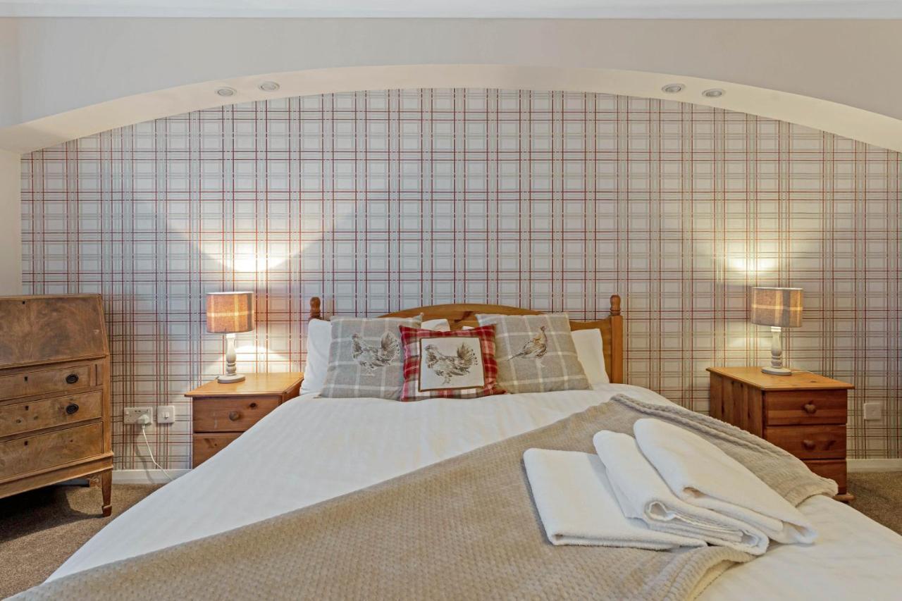 Elegant & Unique Getaway - Spacious 3 Bedroom, 2 Bathroom City Centre Apartment - Free Allocated Parking. Edinburgh Ngoại thất bức ảnh
