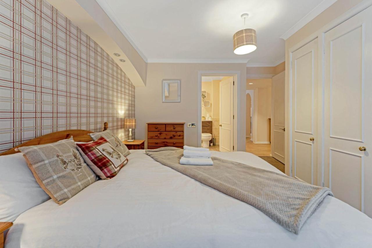 Elegant & Unique Getaway - Spacious 3 Bedroom, 2 Bathroom City Centre Apartment - Free Allocated Parking. Edinburgh Ngoại thất bức ảnh