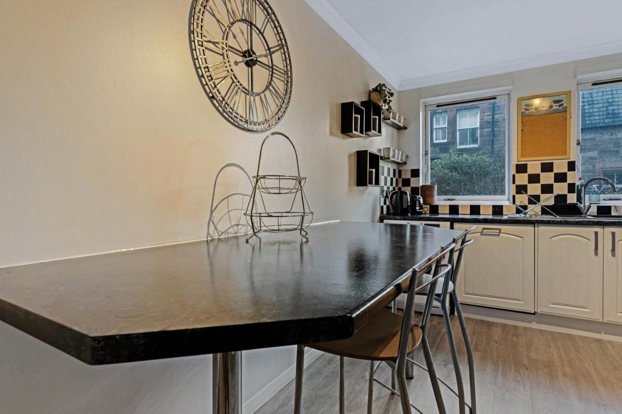Elegant & Unique Getaway - Spacious 3 Bedroom, 2 Bathroom City Centre Apartment - Free Allocated Parking. Edinburgh Ngoại thất bức ảnh