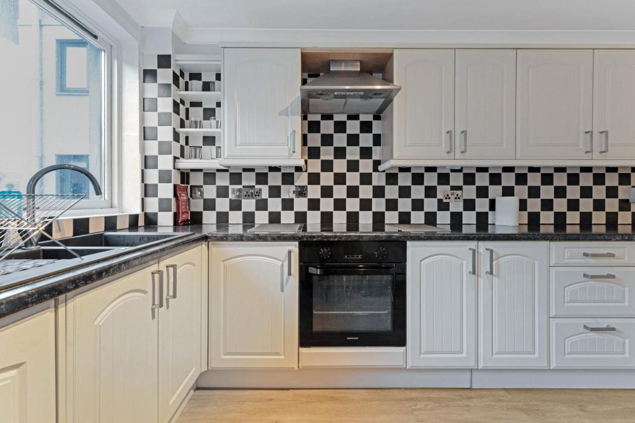 Elegant & Unique Getaway - Spacious 3 Bedroom, 2 Bathroom City Centre Apartment - Free Allocated Parking. Edinburgh Ngoại thất bức ảnh
