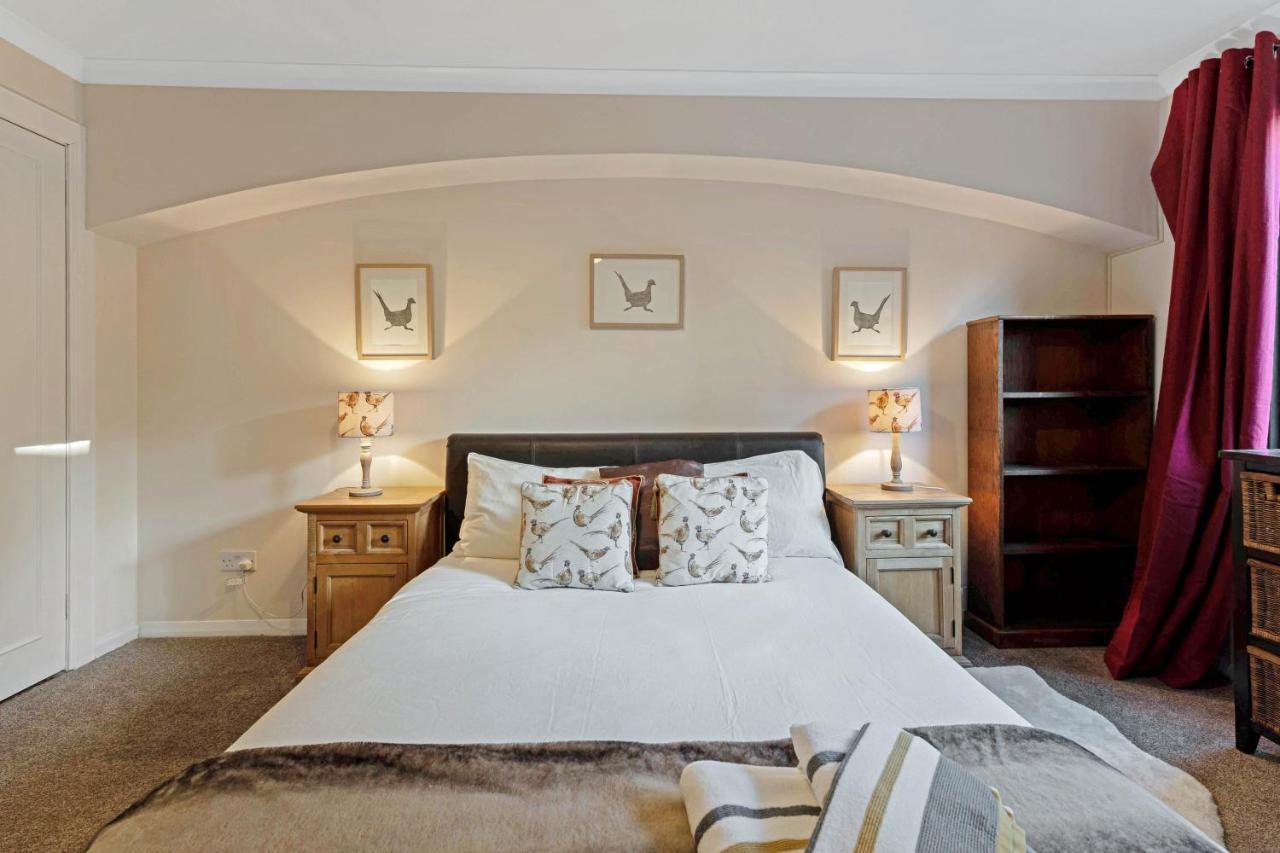 Elegant & Unique Getaway - Spacious 3 Bedroom, 2 Bathroom City Centre Apartment - Free Allocated Parking. Edinburgh Ngoại thất bức ảnh
